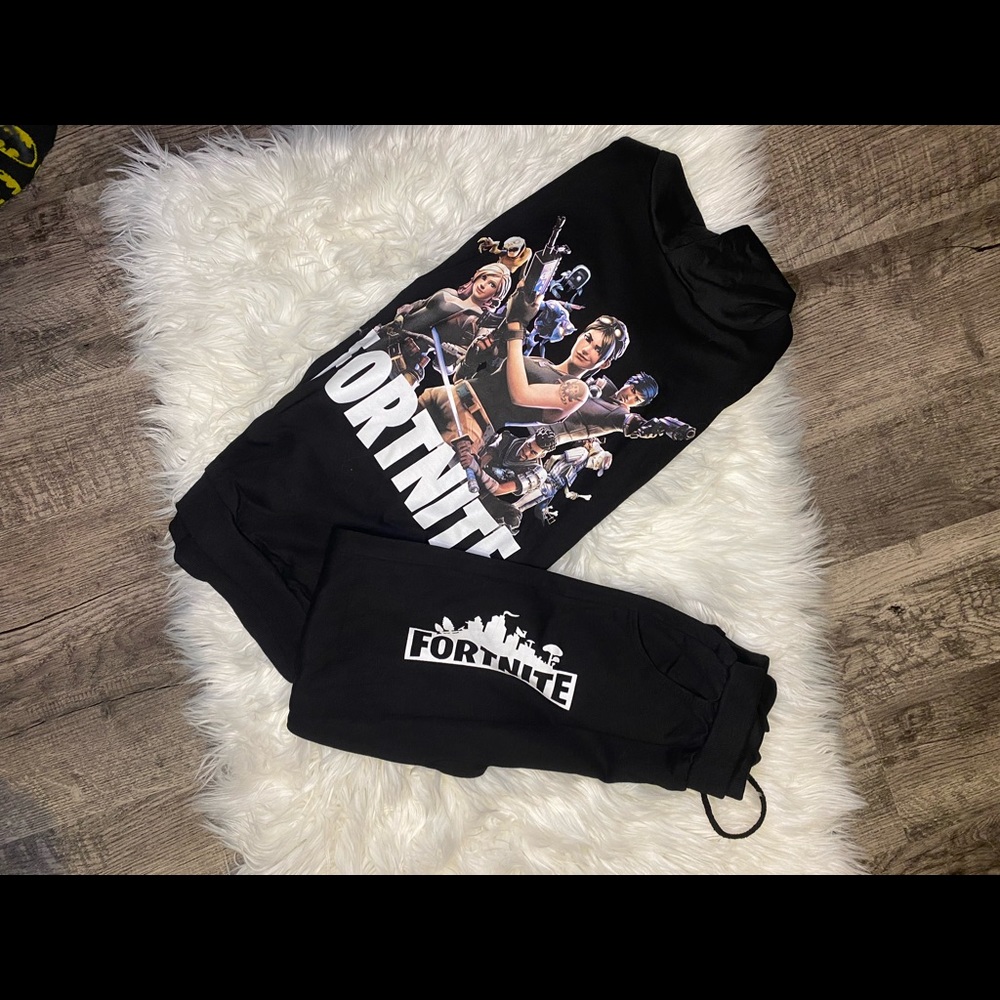 Fort Nite jogging suit.